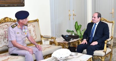 الرئيس السيسى يستقبل الفريق أول محمد زكي وزير الدفاع والإنتاج الحربي  
