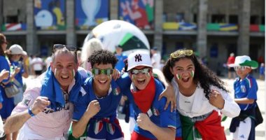 سويسرا ضد إيطاليا.. الجماهير تشعل الأجواء قبل المباراة الافتتاحية بدور الـ16