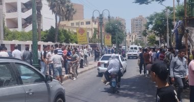 خروج الطلاب من لجان الثانوية العامة بالمنيا وتجمعات لأولياء الأمور.. فيديو