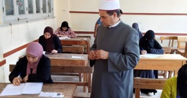 رئيس "الإسماعيلية الأزهرية" يتفقد امتحانات الشهادة الثانوية بالقنطرة غرب 
