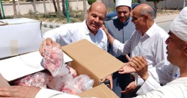 "تضامن شمال سيناء" توزع 2 طن لحوم صكوك أضاحى على الأسر الأولى بالرعاية