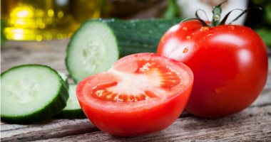 للتغلب على حرارة الجو.. تناول الخيار والطماطم والبطيخ والشمام لترطيب الجسم