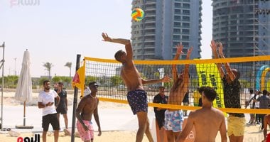 مباريات كرة شاطئية فى ثانى أيام فعاليات مهرجان العلمين (فيديو)