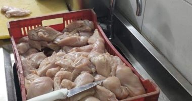 ضبط وإعدام 2.5 طن أغذية ولحوم ودواجن ومنتجات ألبان منتهية الصلاحية بدمياط