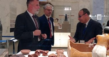 وزير الإعلام والاتصالات الصربي يزور المتحف القومي للحضارة المصرية