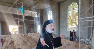 مطران إيبارشية المنيا للأقباط الكاثوليك يتفقد أعمال بناء كنيسة السيدة العذراء