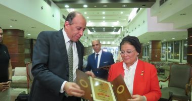نادي قضاة مصر يكرم الدكتورة عبلة الألفي نائب وزير الصحة لشئون السكان وتنمية الأسرة