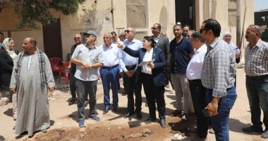 محافظ القاهرة يتفقد تطوير منطقة ألماظة ويعلن صرف التعويضات