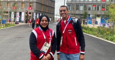 سارة سمير وأحمد الجندي فى القرية الأولمبية بباريس استعدادا لحمل علم مصر بحفل الافتتاح