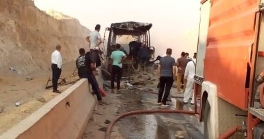 محافظ المنيا يتابع تطورات حادث تصادم سيارة نقل بأتوبيس على الطريق الصحراوى