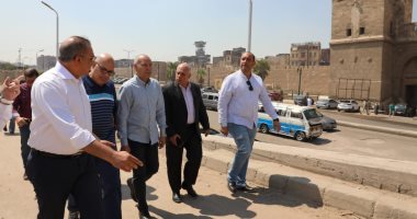 محافظ القاهرة يتفقد أعمال تطوير مشروع القاهرة التاريخية