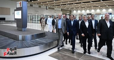 رئيس الوزراء: تشغيل المبنى الجديد للركاب بمطار برج العرب إضافة جديدة للمنظومة