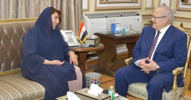 رئيس جامعة القاهرة يستقبل سفيرة الإمارات بمصر لبحث سبل التعاون الأكاديمى