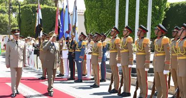الفريق أحمد خليفة يلتقى رئيس أركان جيش البر بالجمهورية التونسية