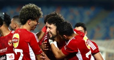 الأهلي يستطلع هلال حسم الدوري أمام المقاولون العرب الليلة