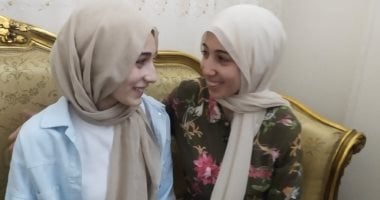 فرحة بمنازل أوائل الثانوية العامة فى القليوبية.. الثانية علمى علوم: حققت حلمي وفرحتي بالتفوق صدمتني وصدمت الأسرة كلها.. والأول علمي رياضيات بمدارس المتفوقين: مواظبتي على صلاة الفجر وحفظ القرآن سر تفوقى