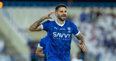 ميتروفيتش يقود هجوم الهلال ضد الرياض في الدورى السعودي للمحترفين