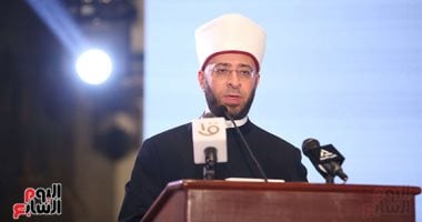 ختم كتاب الشمائل المحمدية بالمجلس الحديثي من مسجد الحسين الخميس بحضور وزير الأوقاف