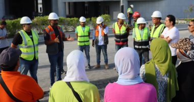 مديرية العمل بمطروح: 30 ألف عامل غير منتظم يشاركون فى بناء مدينة العلمين