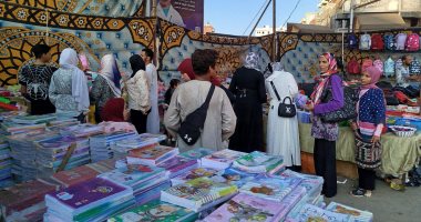 معرض ملابس للأسر الأولى بالرعاية دعما لـ17 قرية بالحامول فى كفر الشيخ