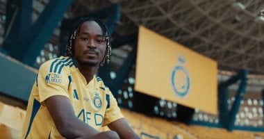 النصر يعلن ضم الفرنسي محمد سيماكان مدافع لايبزيج