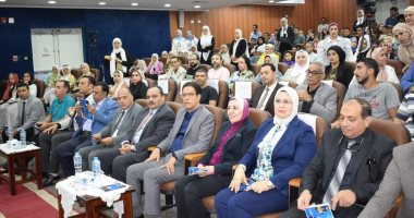 رئيس جامعة بنها يشهد حفل مواهب مركز الموهوبين والمبدعين ويشيد بإبداعات الطلاب الفنية