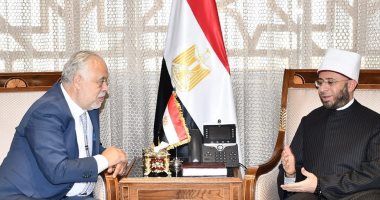 وزير الأوقاف يستقبل نقيب المهن التمثيلية: الدراما الدينية من ركائز وأدوات تجديد الخطاب الديني
