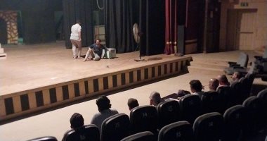 غدًا.. حفل فنى استعراضى لفرقة التراث على المسرح الصيفى فى مدينة الطور مسرح - أرشيفية