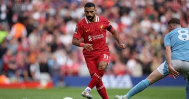 وكلاء محمد صلاح يبدأون التفاوض مع أهلى جدة