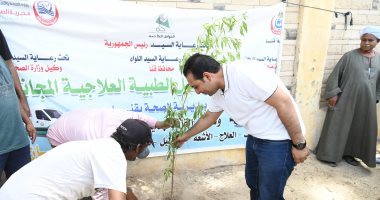 نائب محافظ قنا يتفقد قوافل مبادرة "بداية جديدة لبناء الإنسان" بقرية حاجر خزام