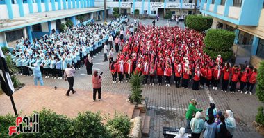 حضور مرتفع لطلاب المدارس فى ثانى أيام العام الدراسى وانتظام الصفوف الدراسية