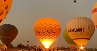 اليوم العالمى للسياحة.. رحلات البالون الطائر بالأقصر بداية مبهجة للسائحين.. صور