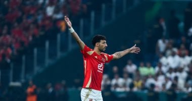 وسام أبو علي يهدد مرمى الزمالك وتألق عواد في نهائي السوبر المصري