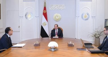 الرئيس السيسي يطلع على الموقف التنفيذى لعدد من مشروعات وزارة الإسكان.. ويوجه بالاستمرار فى تسريع وتيرة أعمال البناء بمبادرة "حياة كريمة".. ويشدد على أهمية الحوكمة السليمة لإدارة الموارد والأصول بالمشروعات