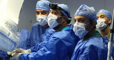 زراعة منظم ثلاثى دائم بصاعق داخلى بقلب مريض لأول مرة بمستشفى المنصورة التخصصى