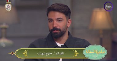 حازم إيهاب مازحا مع مخرج مسلسل انترفيو: "بيقول عليا غلبان ورغاي"