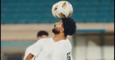 على أنغام "ألف ليلة وليلة".. نجوم المنتخب يستعرضون مهارتهم 