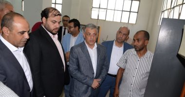 محافظ الإسماعيلية يتفقد مركز التدريب المهني بمدينة المستقبل.. صور