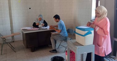 صحة الأقصر توفر فرقا متحركة وثابتة تجوب القرى ضمن مبادرة 100 يوم صحة.. صور