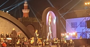 محمد محسن يتألق بأغانى عبد الوهاب ومحمد فوزى بحفل مهرجان الموسيقى العربية