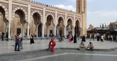 إقبال على زيارة مسجد السيد البدوى خلال الاحتفال بمولده.. التبرك بالمقام وزيارة الضريح أبرز العادات.. الزوار من جميع المحافظات.. ينعش حركة البيع والشراء نظراً لاستقباله مليونى زائر.. صور