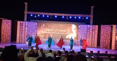 انطلاق مهرجان تعامد الشمس على المسرح الصيفى بأسوان بمشاركة 9 فرق فيديو وصور