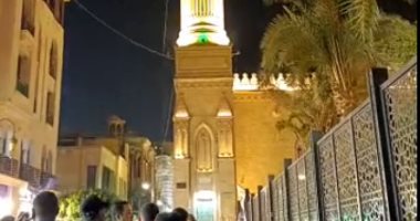 زحام شديد في الليلة الختامية بمولد الحسين.. فيديو