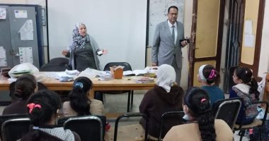 وكيل تعليم الغربية يطمئن على انتظام الدراسة بمدرسة عبد الله بن الزبير