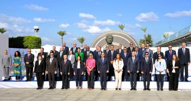 محافظ مطروح يشارك فى فعاليات اليوم العالمى للمدن بمدينة الإسكندرية