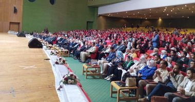 مدير الأكاديمية المهنية: دور المعلم مهم فى تقييم الطلاب وصياغة مستقبلهم