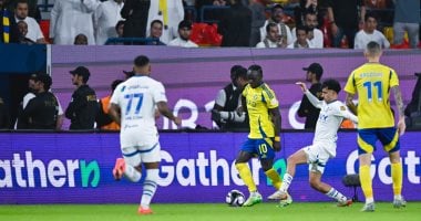 الهلال يخطف تعادلا مثيرا من النصر في كلاسيكو الدوري السعودي