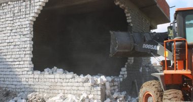 محافظ المنيا: إزالة 910 حالات تعد على الأراضى الزراعية وأملاك الدولة