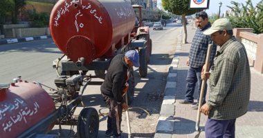 نائب محافظ الدقهلية يتابع تطهير قنوات صرف المياه والبالوعات لمواجهة الأمطار