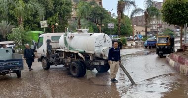 محافظ الجيزة يتابع جهود إزالة مياه الأمطار ويؤكد جاهزية التعامل مع تقلبات الطقس